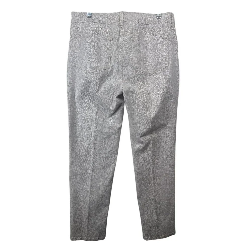 NYDJ Womens Jeans Sz 10 Gray Giraffe Print Ankle Lift Tuck Skinny Casual Comfy - Picture 2 of 13